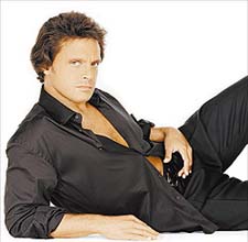 FOTOS Y VIDEOS DE LUIS MIGUEL fotos y videos de luis miguel: