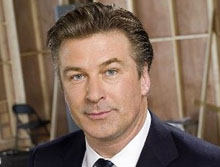 Alec Baldwin expulsado de un avin