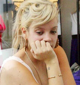 Lily Allen, ultrajada en Dubai.