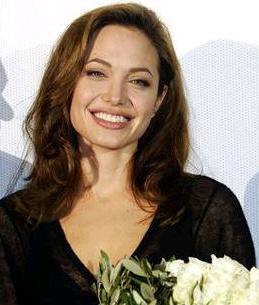 Angelina Jolie se encuentra en un hospital.