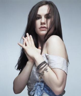 Anna Paquin se confes bisexual.