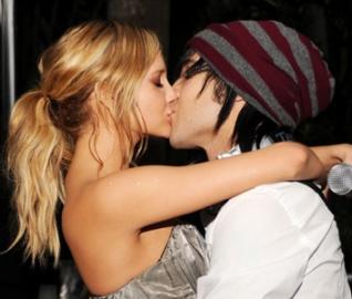 El embarazo de Ashlee Simpson.