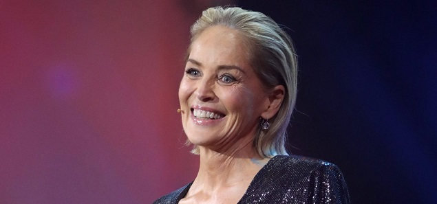 Bloquean a Sharon Stone en una aplicacin de citas