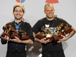 Calle 13 arrasó con los Grammy Latino