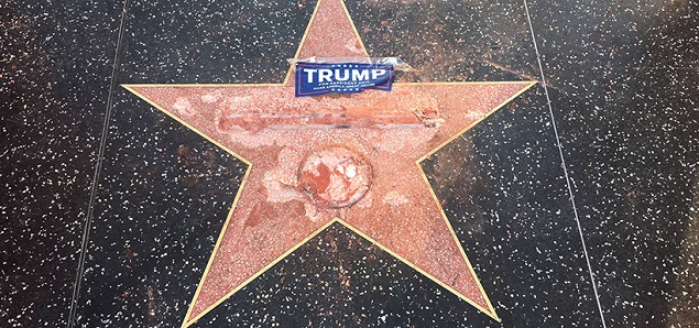 Estrella 2 - Destrozan la estrella de Donald Trump en el Paseo de la Fama