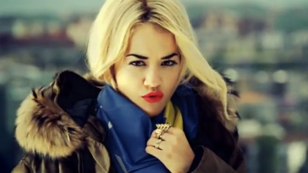 Excentricidad en el vestir, Rita Ora