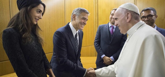 George Clooney y Richard Gere premiados ​​en el Vaticano por el Papa Francisco