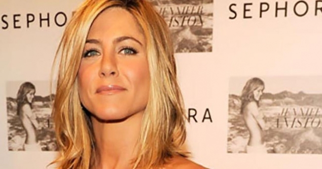 Jennifer Aniston cansada de que la relacionen con Brangelina
