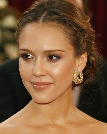 Jessica Alba desafa a todos en internet.
