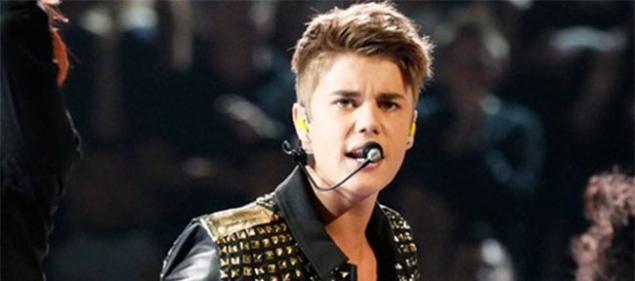 Justin Bieber termin el secundario