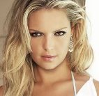 Katherine Heigl para la revista alemana Life&Style.