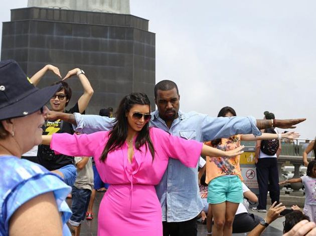 Kim Kardashian y Kanye en el carnaval de Rio