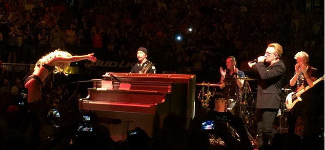Lady Gaga a do con U2