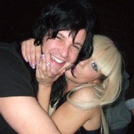 Lady Gaga duerme sola en sus giras.