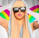 Lady Gaga teme a los celulares.