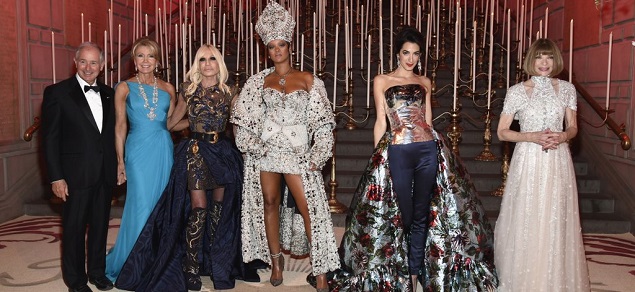 Los celestiales atuendos de la gala del MET