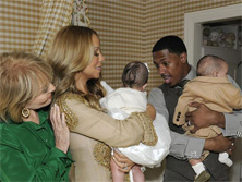 Mariah Carey presenta a sus hijos.