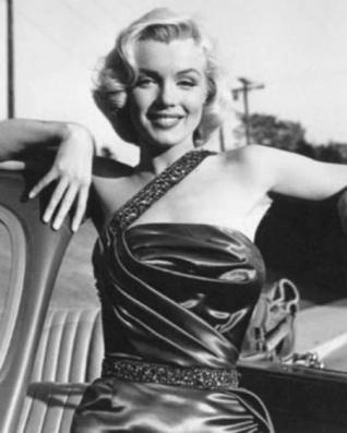 Inditas fotos de Marilyn Monroe se ponen a la venta.