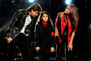 Muchos famosos en el tributo a Michael Jackson