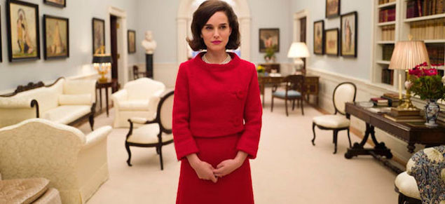 Natalie Portman como Jackie Kennedy