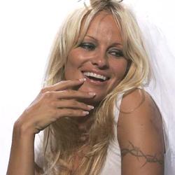 Pamela Anderson cuenta los consejos de su madre.