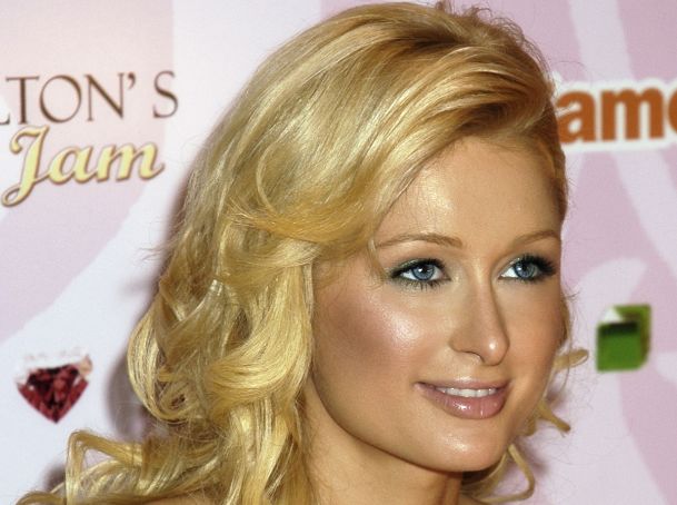 Paris Hilton, la nueva cara de Guess.