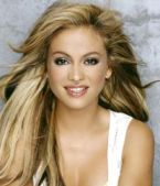 Paulina Rubio, a poco de dar a luz.