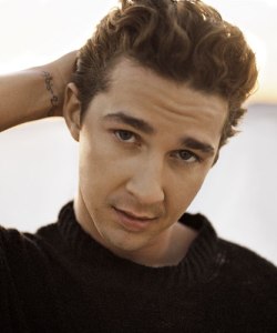 Shia LaBeouf: accidentado, detenido y operado.