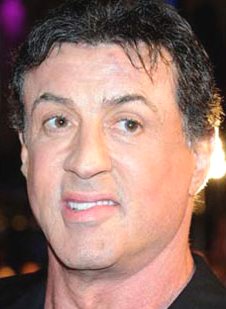 Sylvester Stallone intenta volver a la juventud.