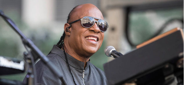 Stevie Wonder sorprende a sus fans con tres conciertos gratuitos