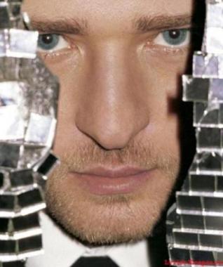 Justin Timberlake acosado por una fantica.