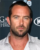 Sullivan Stapleton